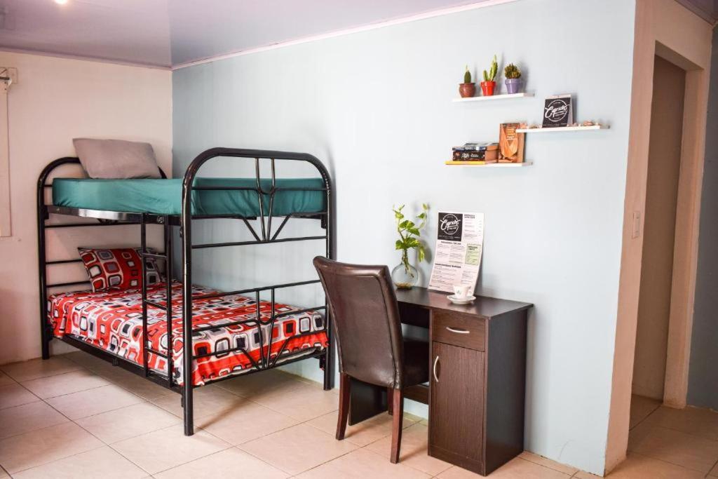 The Backside House Hostel Tamarindo Luaran gambar
