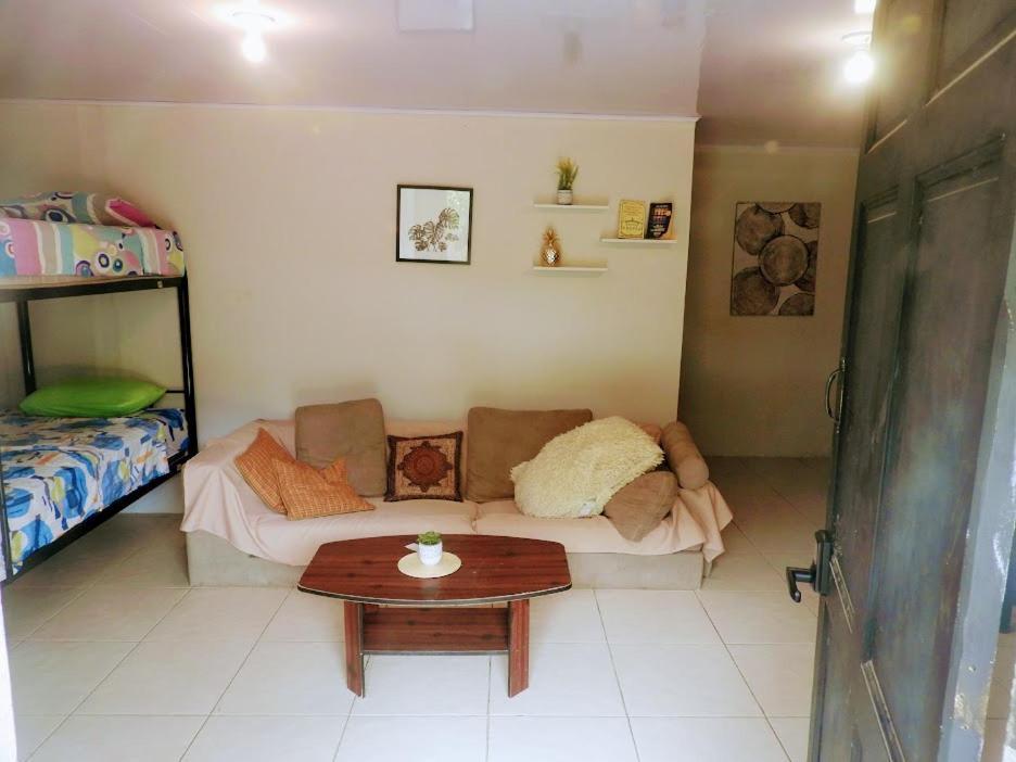 The Backside House Hostel Tamarindo Luaran gambar